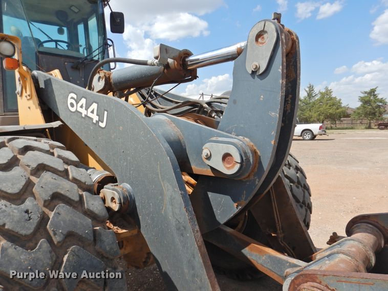 image for item DK2450 2006 John Deere 644J  wheel loader