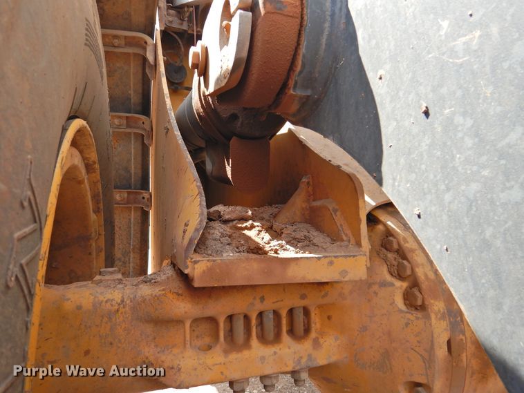 image for item DK2450 2006 John Deere 644J  wheel loader