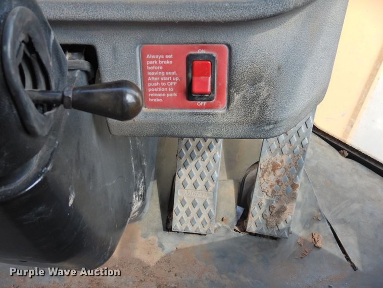 image for item DK2450 2006 John Deere 644J  wheel loader