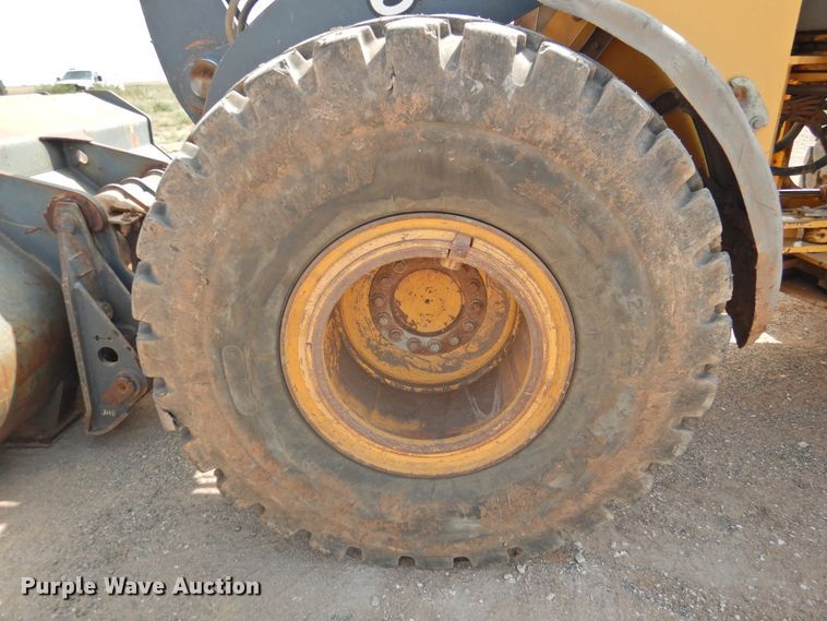 image for item DK2450 2006 John Deere 644J  wheel loader