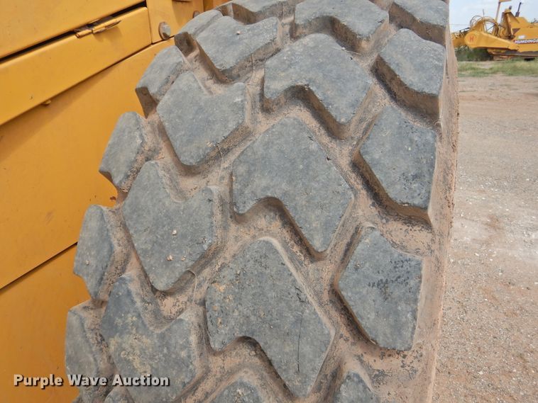 image for item DK2450 2006 John Deere 644J  wheel loader