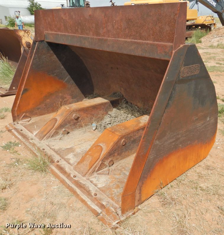 Tidenbergs 106"W wheel loader roll out bucket in Muleshoe, TX Item