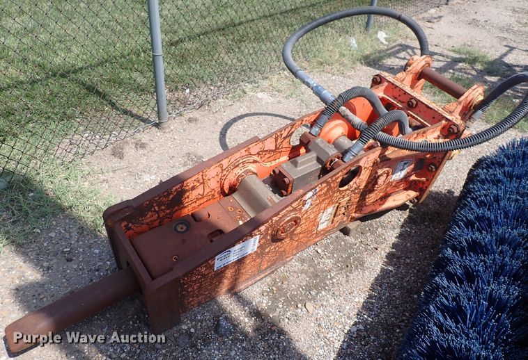 image for item DK4660 NPK GH-6  hydraulic breaker