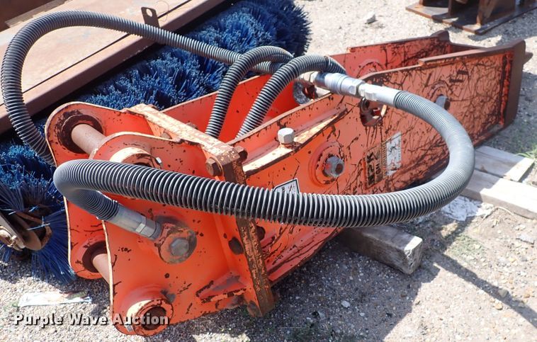 image for item DK4660 NPK GH-6  hydraulic breaker