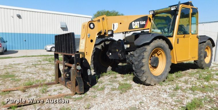 image for item DK8653 2012 Caterpillar TL642  telehandler