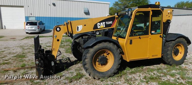 image for item DK8653 2012 Caterpillar TL642  telehandler