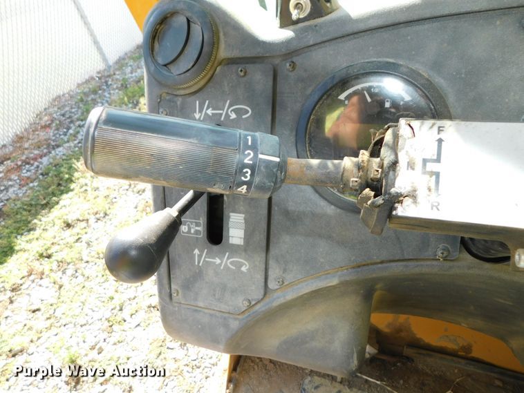 image for item DK8653 2012 Caterpillar TL642  telehandler