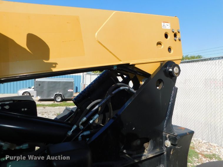 image for item DK8653 2012 Caterpillar TL642  telehandler