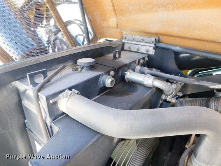 image for item DK8653 2012 Caterpillar TL642  telehandler