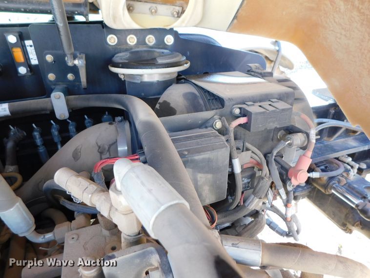 image for item DK8653 2012 Caterpillar TL642  telehandler