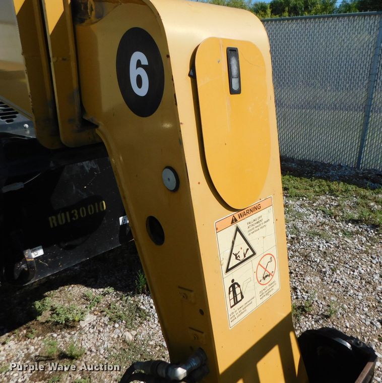 image for item DK8653 2012 Caterpillar TL642  telehandler