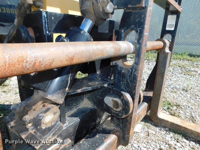 image for item DK8653 2012 Caterpillar TL642  telehandler