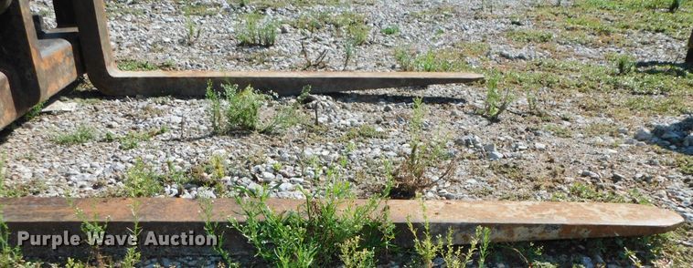 image for item DK8653 2012 Caterpillar TL642  telehandler