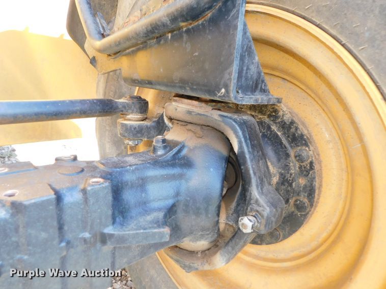 image for item DK8653 2012 Caterpillar TL642  telehandler