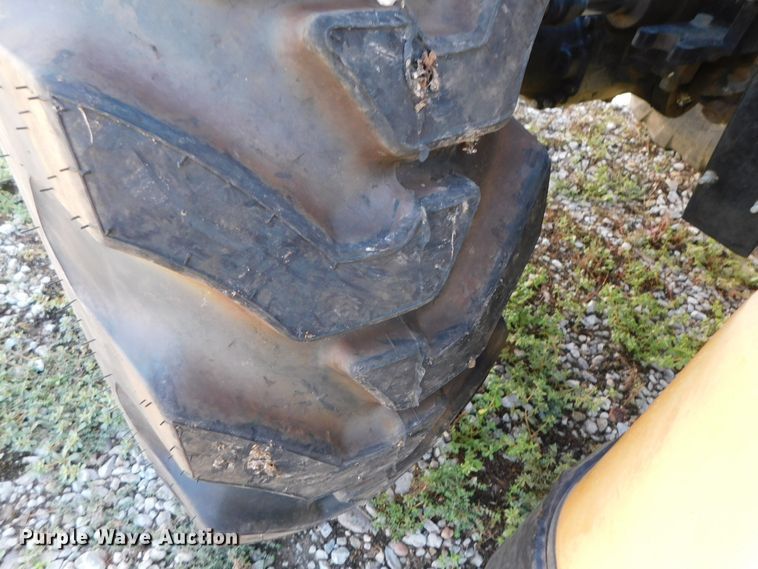 image for item DK8653 2012 Caterpillar TL642  telehandler