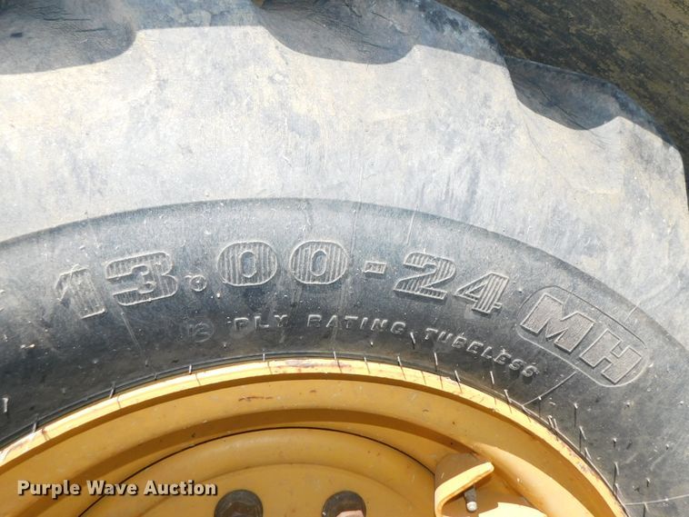 image for item DK8653 2012 Caterpillar TL642  telehandler