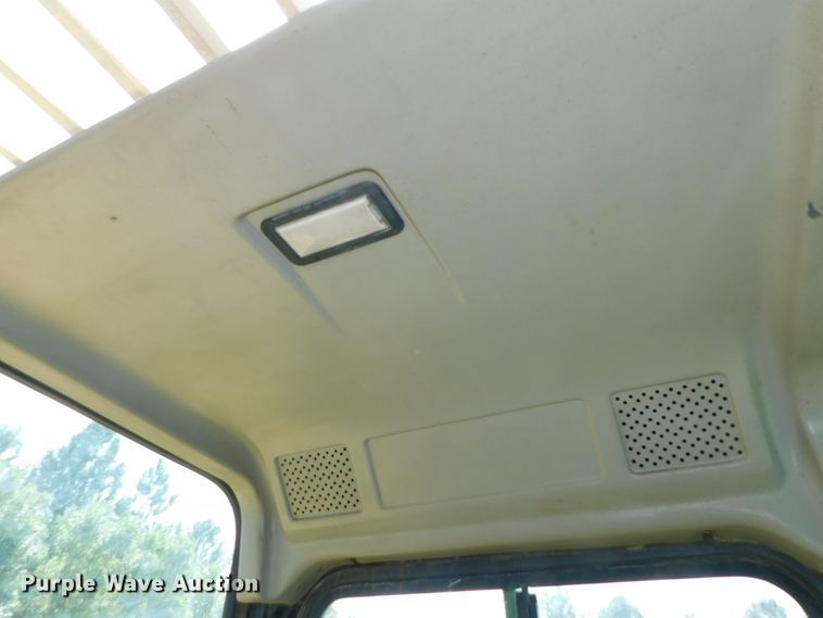 image for item DK8654 1996 Caterpillar TH63  telehandler