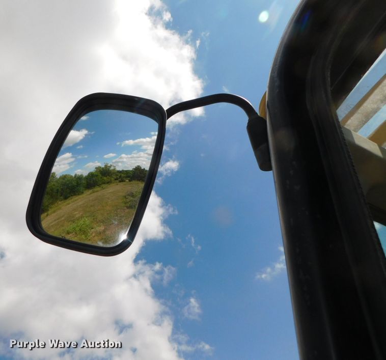 image for item DK8654 1996 Caterpillar TH63  telehandler