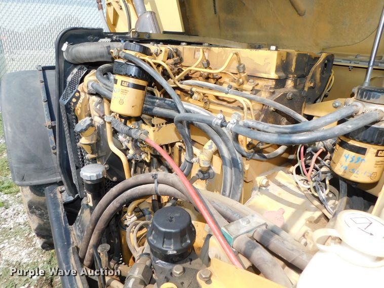 image for item DK8654 1996 Caterpillar TH63  telehandler