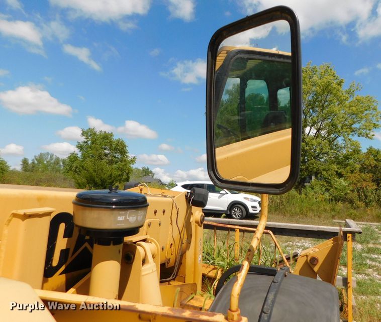 image for item DK8654 1996 Caterpillar TH63  telehandler