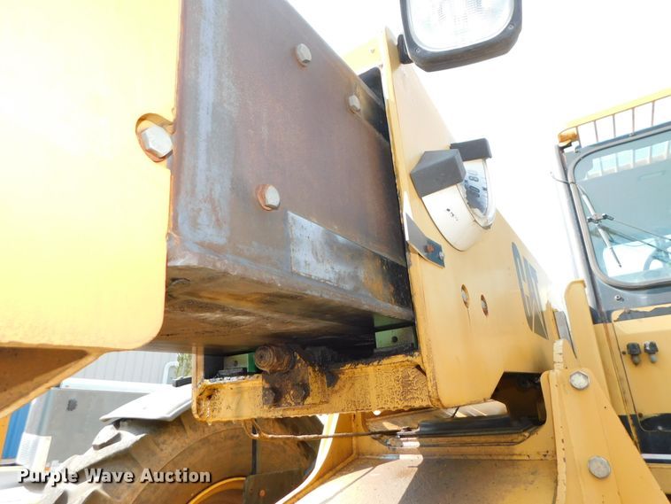 image for item DK8654 1996 Caterpillar TH63  telehandler