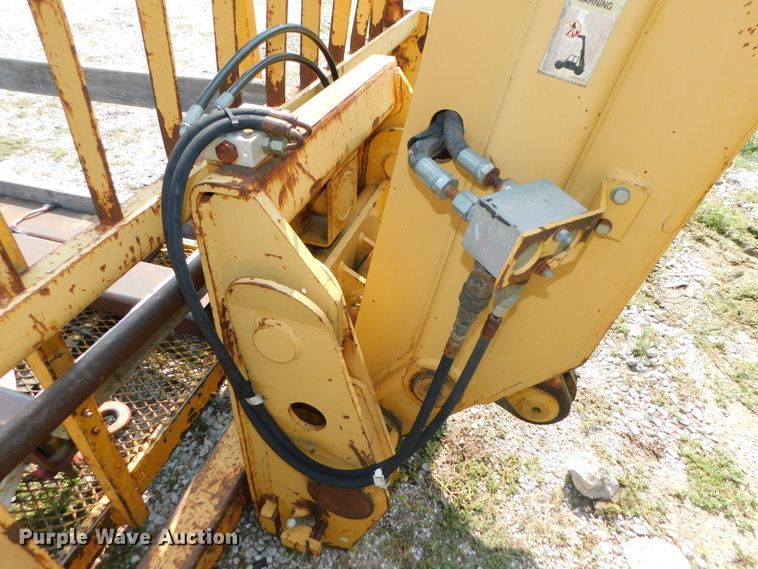 image for item DK8654 1996 Caterpillar TH63  telehandler