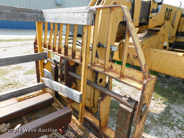 image for item DK8654 1996 Caterpillar TH63  telehandler