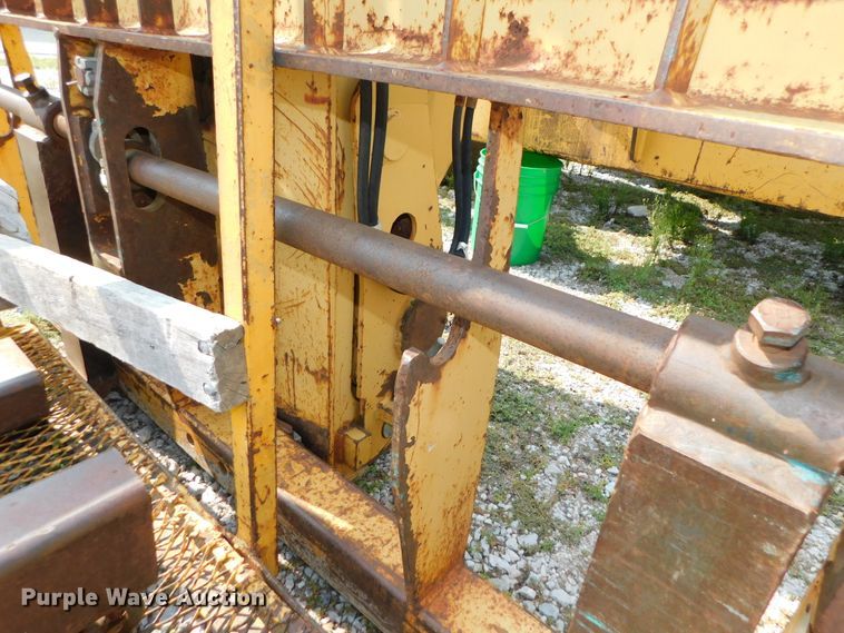 image for item DK8654 1996 Caterpillar TH63  telehandler