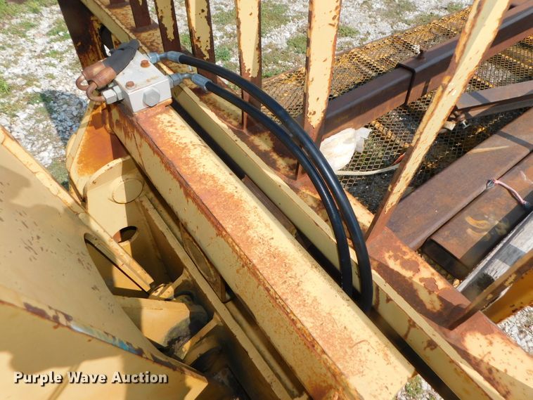 image for item DK8654 1996 Caterpillar TH63  telehandler