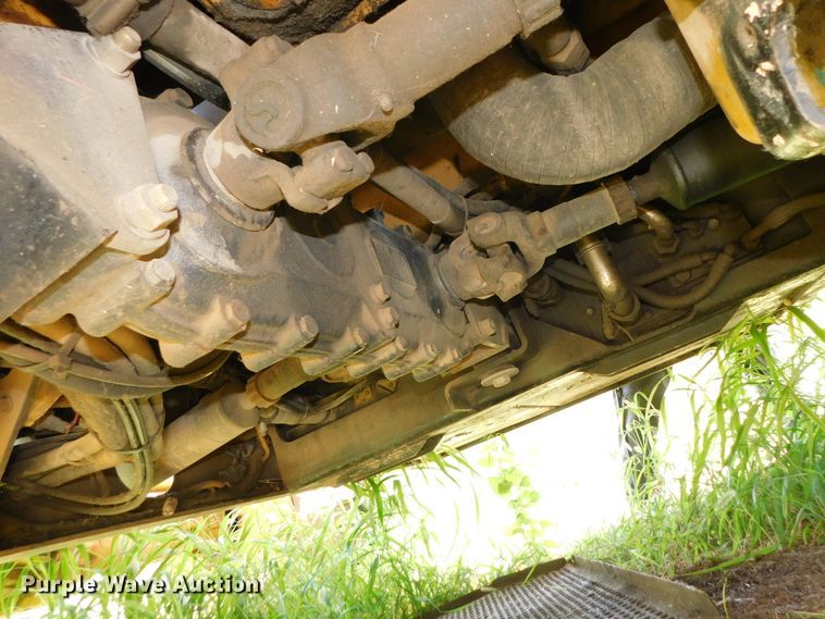 image for item DK8654 1996 Caterpillar TH63  telehandler