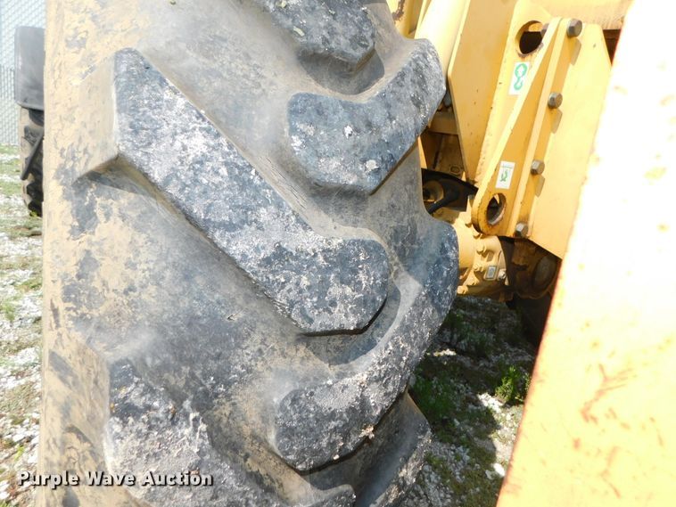 image for item DK8654 1996 Caterpillar TH63  telehandler