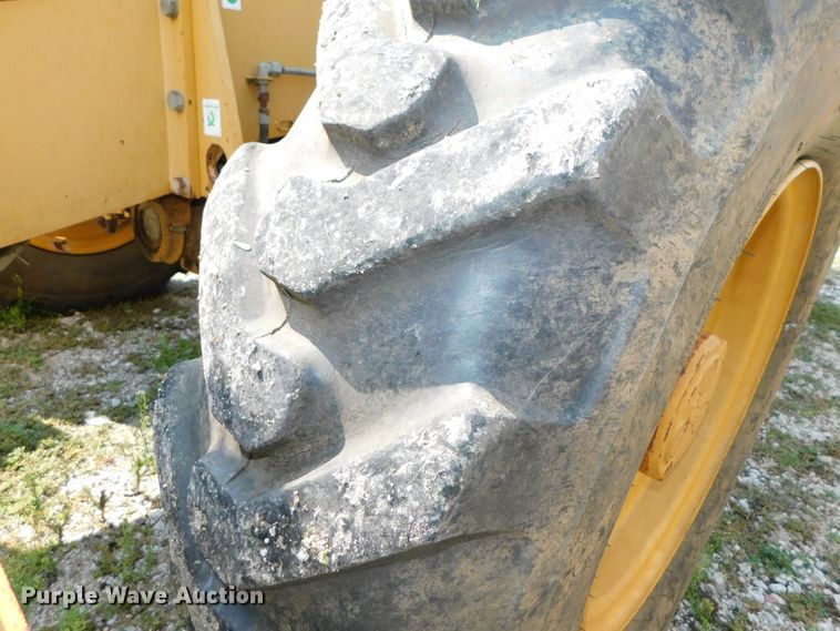 image for item DK8654 1996 Caterpillar TH63  telehandler