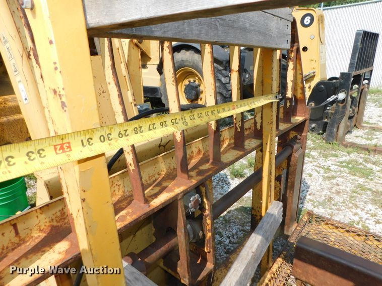 image for item DK8654 1996 Caterpillar TH63  telehandler