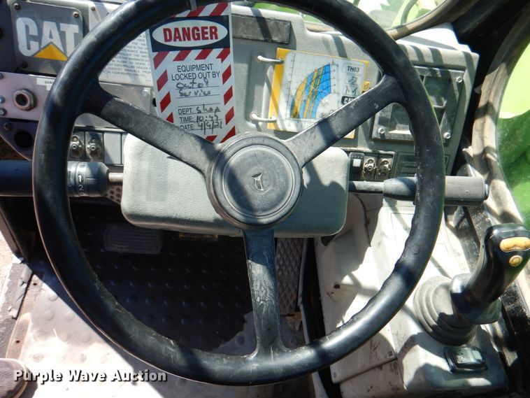 image for item DL0132 1996 Caterpillar TH63  telehandler