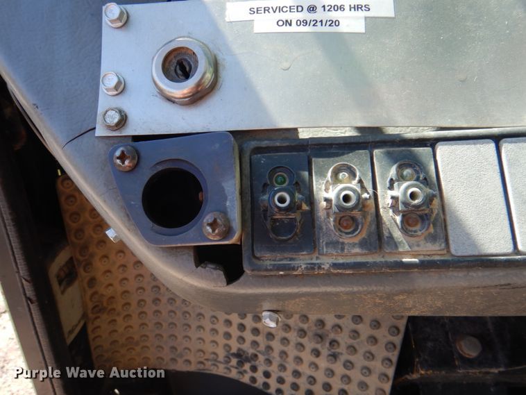 image for item DL0132 1996 Caterpillar TH63  telehandler