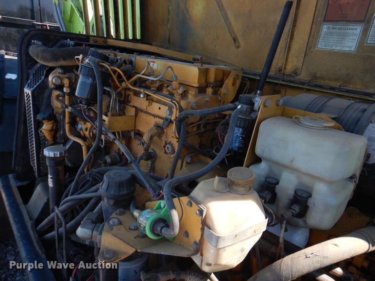 image for item DL0132 1996 Caterpillar TH63  telehandler