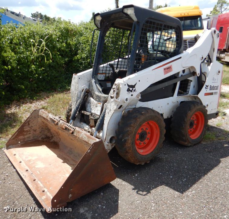 image for item DL0570 2014 Bobcat S530  skid steer loader