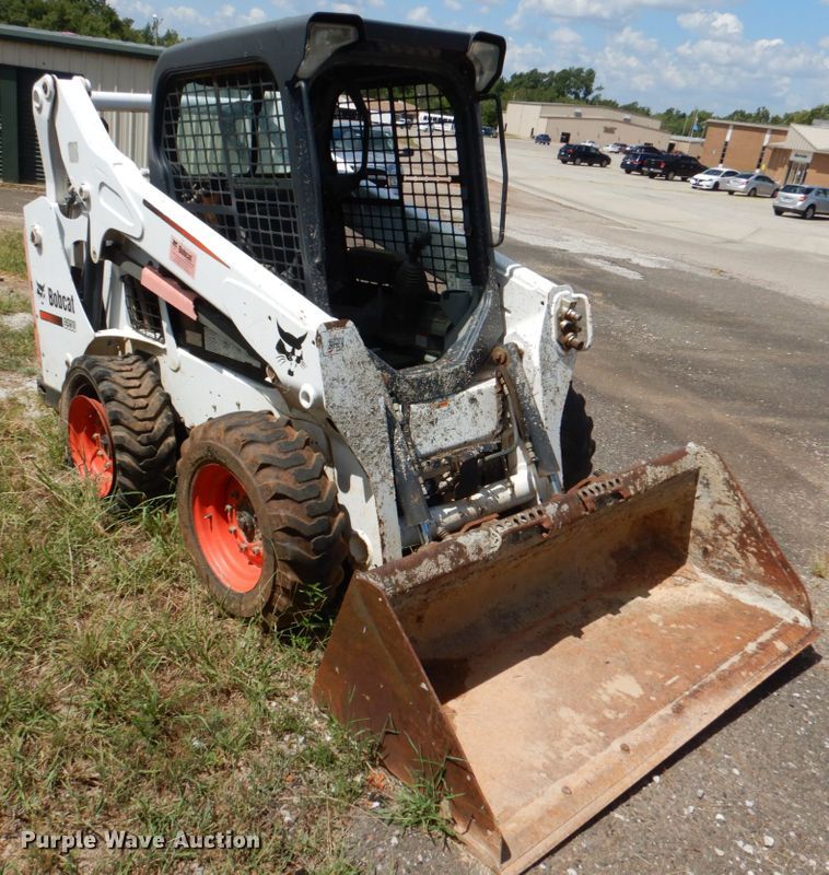 image for item DL0570 2014 Bobcat S530  skid steer loader