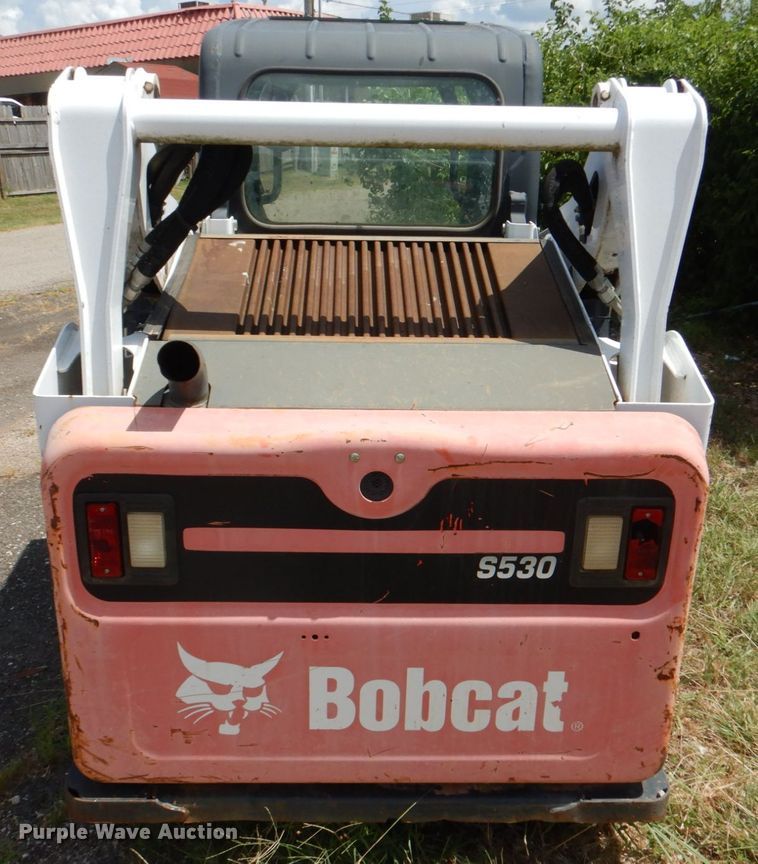 image for item DL0570 2014 Bobcat S530  skid steer loader