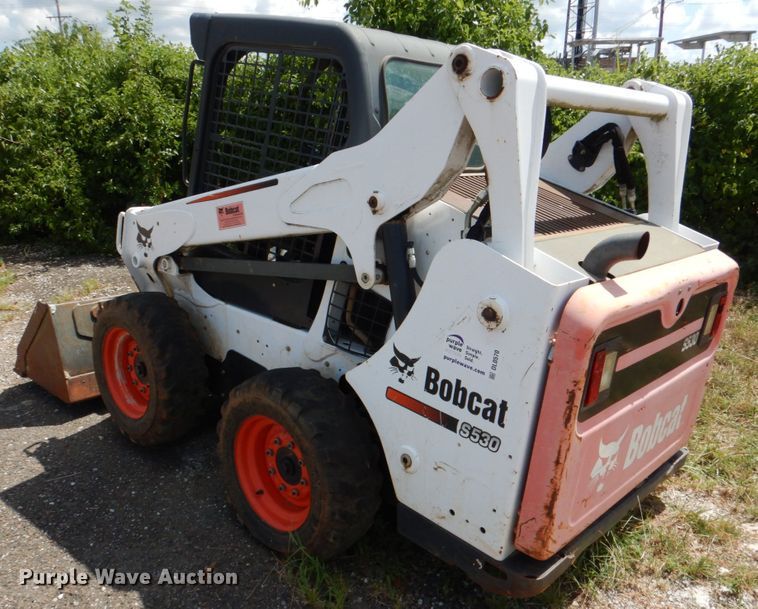 image for item DL0570 2014 Bobcat S530  skid steer loader