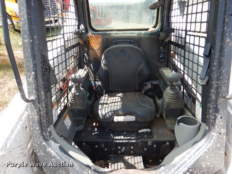 image for item DL0570 2014 Bobcat S530  skid steer loader