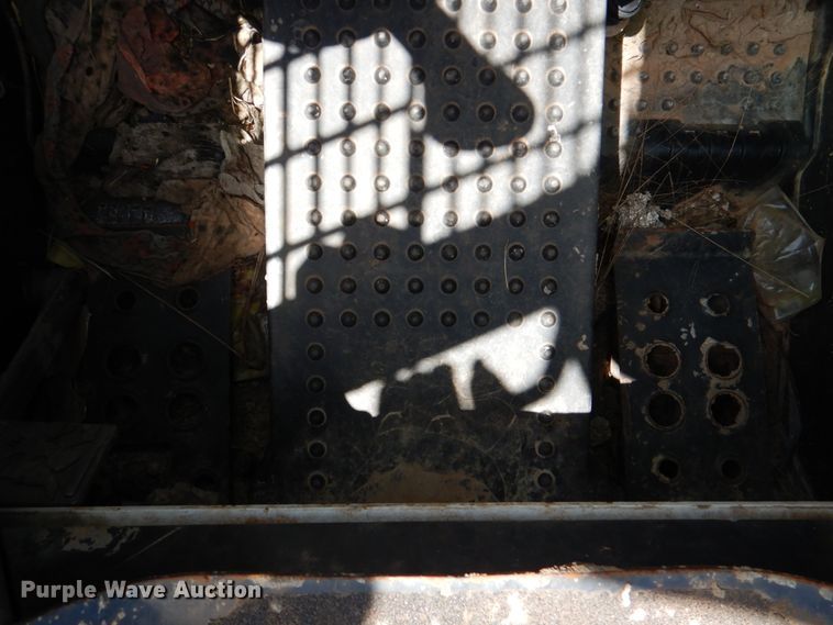 image for item DL0570 2014 Bobcat S530  skid steer loader