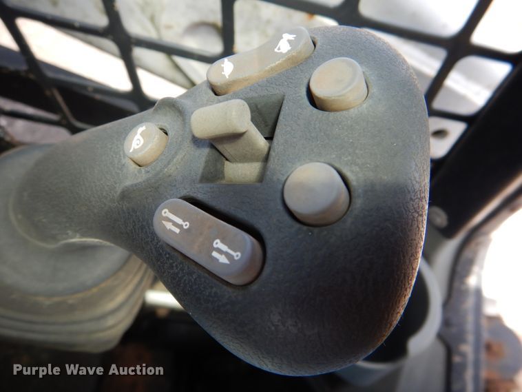 image for item DL0570 2014 Bobcat S530  skid steer loader