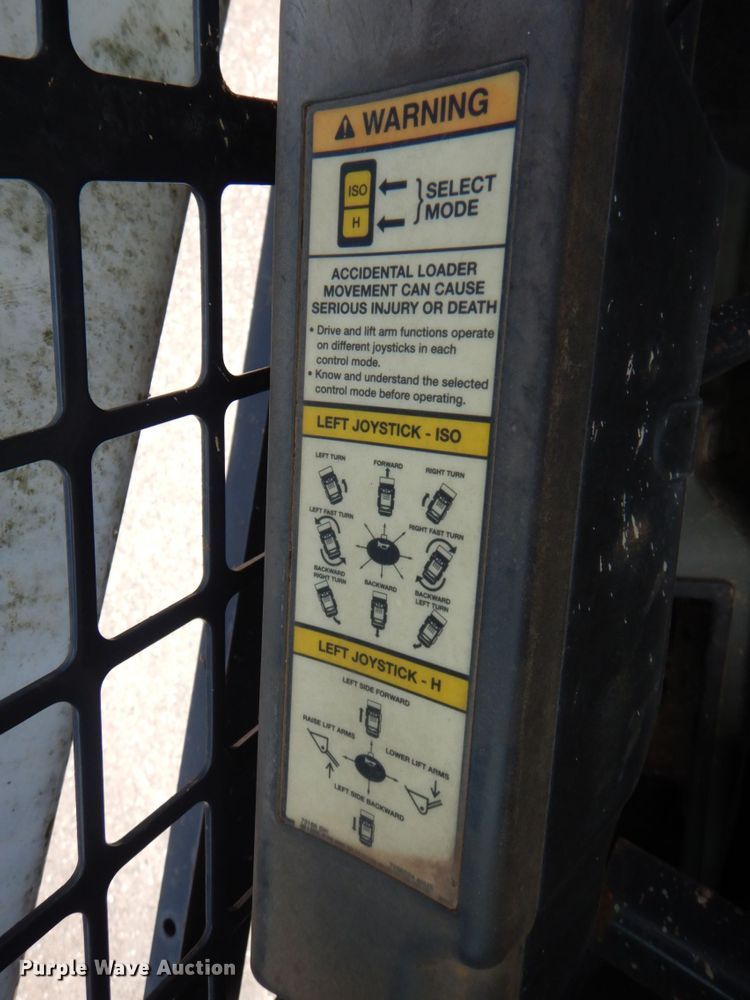 image for item DL0570 2014 Bobcat S530  skid steer loader