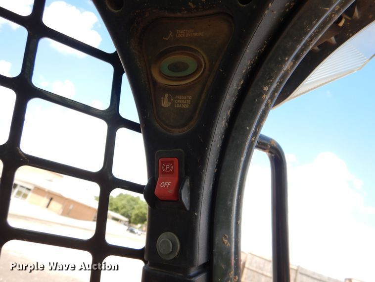 image for item DL0570 2014 Bobcat S530  skid steer loader