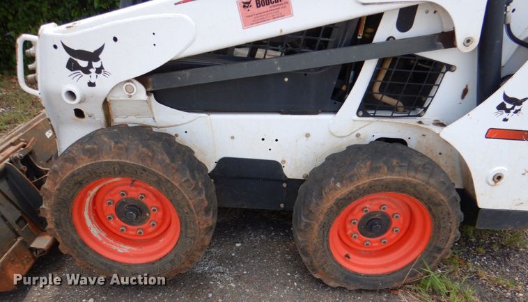 image for item DL0570 2014 Bobcat S530  skid steer loader