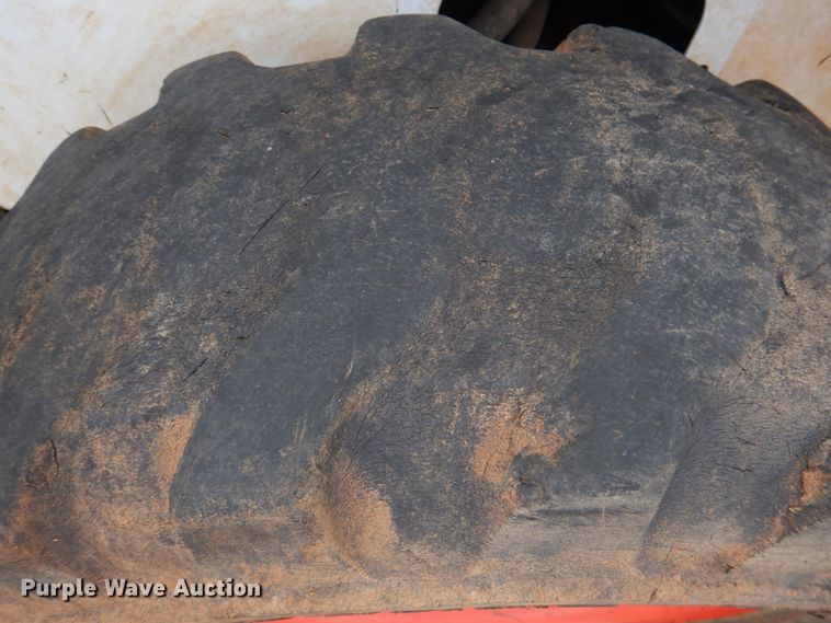 image for item DL0570 2014 Bobcat S530  skid steer loader