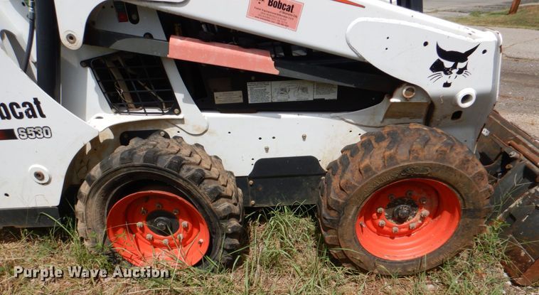 image for item DL0570 2014 Bobcat S530  skid steer loader