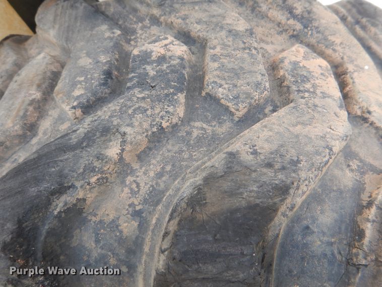 image for item DL0570 2014 Bobcat S530  skid steer loader