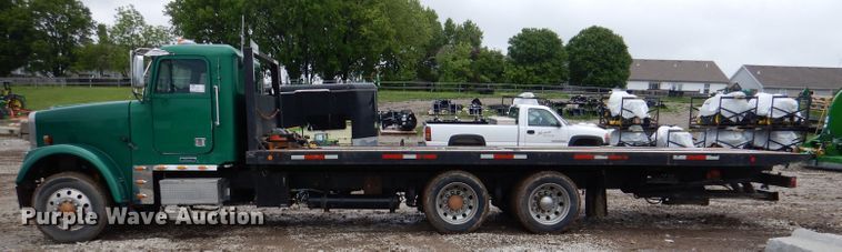 image for item DL8144 2007 Freightliner Classic  rollback truck